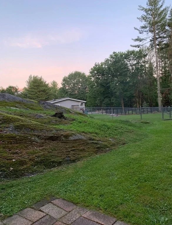 Photo of 1451 Route 2