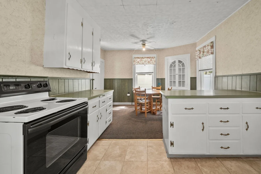 Photo of 76 Harrison Ave