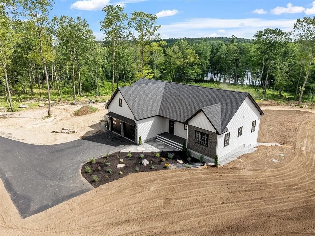 Photo of 315 Athol Rd