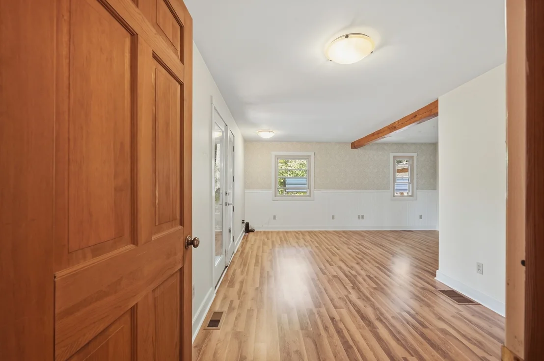 Photo of 488 White Rd