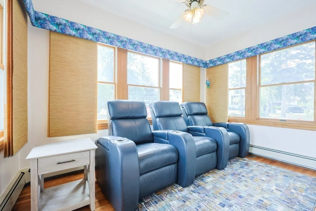 Photo of 76 Beach St