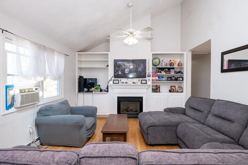 Photo of 9 Macarthur Blvd