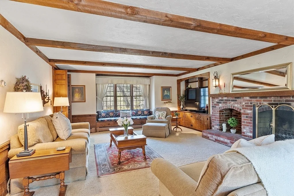 Photo of 16 Stonehill Rd