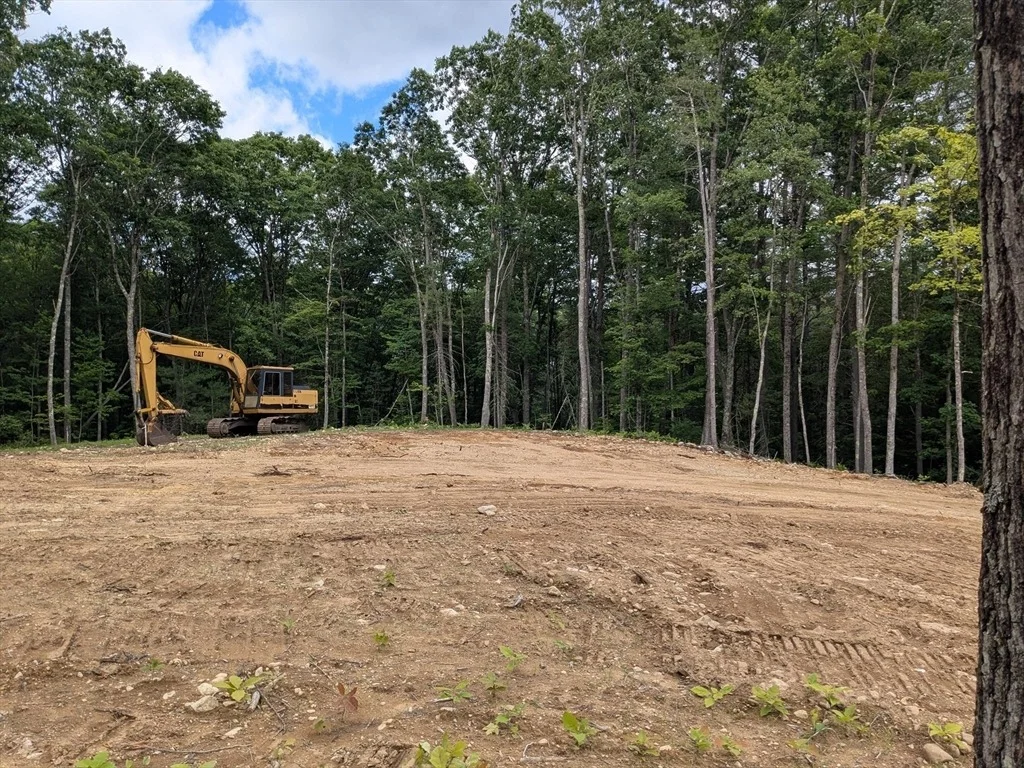 Photo of 53 Old Colony Rd