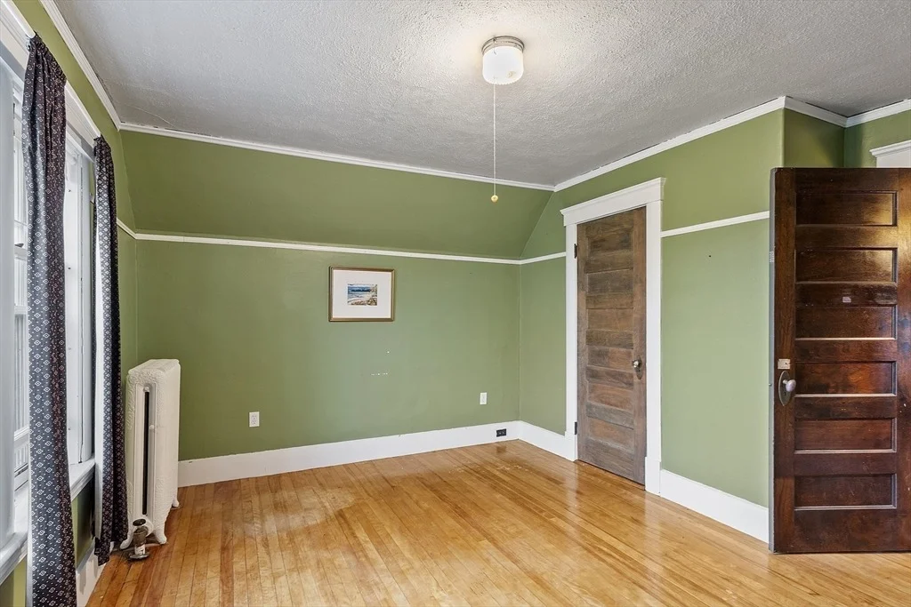 Photo of 6 Moore Ave