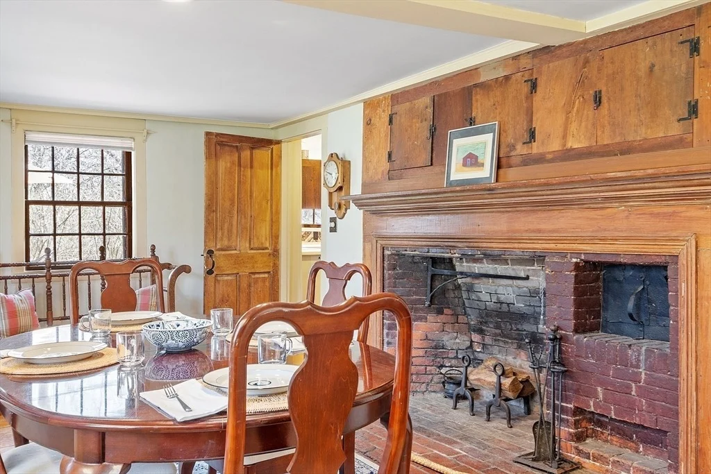 Photo of 320 Lowell Rd