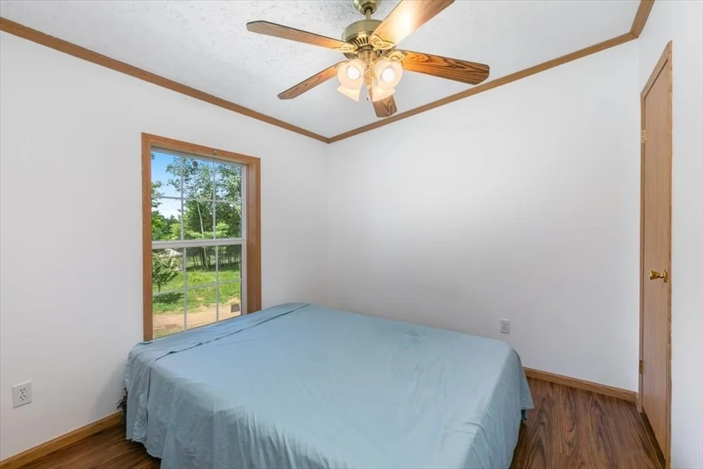 Photo of 98 Hurricane Rd