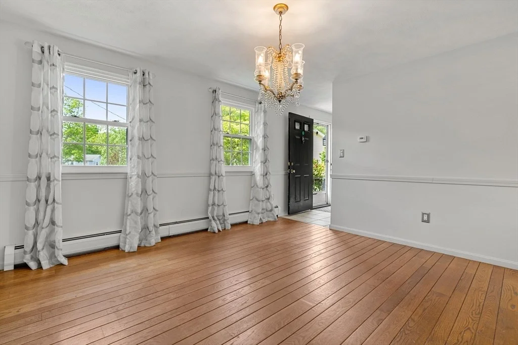 Photo of 5 Hansen Ave