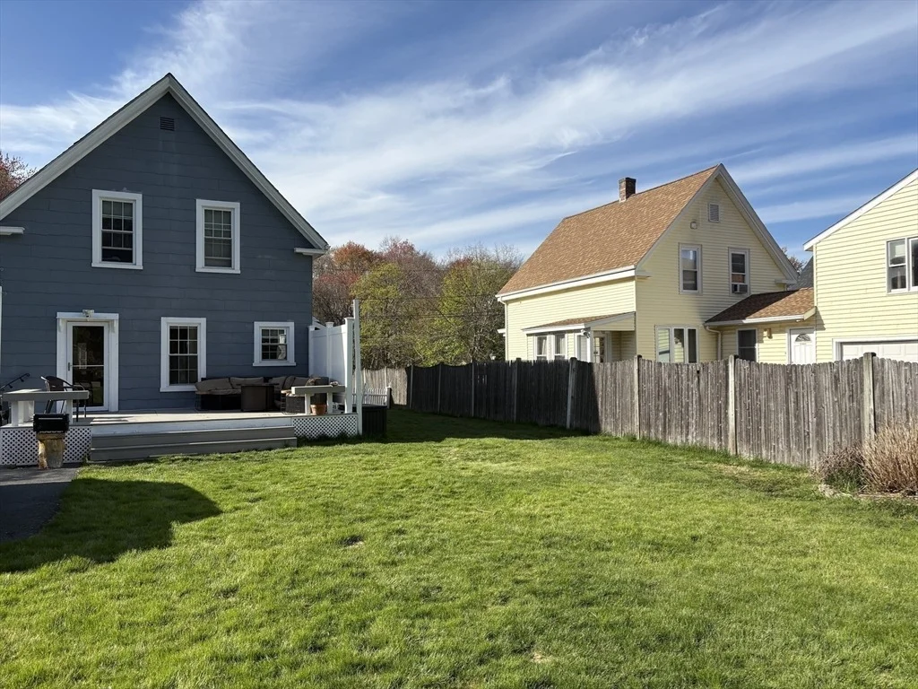Photo of 9 Ray Ave