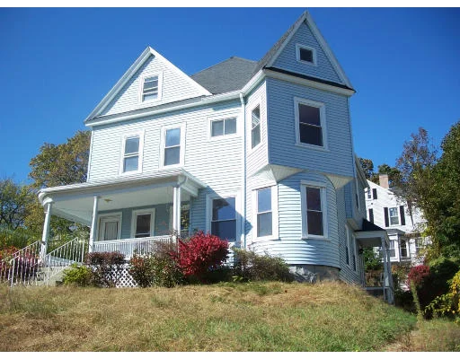 Photo of 4 Cabot St