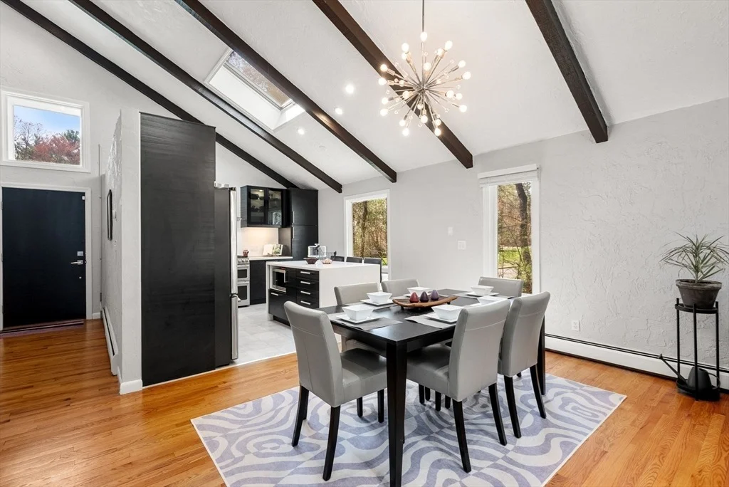 Photo of 6 Samoset