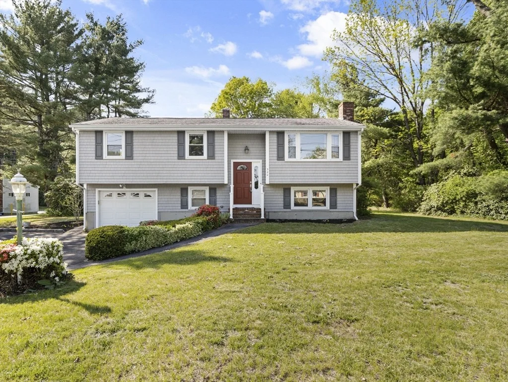 Photo of 320 Pleasant St.