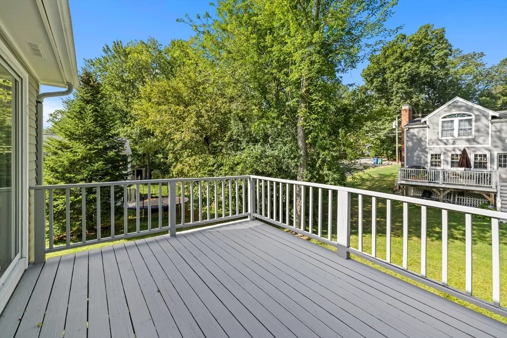 Photo of 9 Hemlock Rd