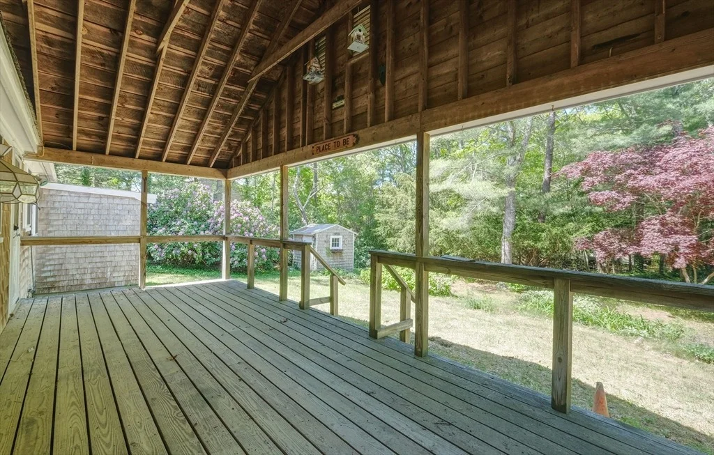 Photo of 175 Knotty Pine Ln