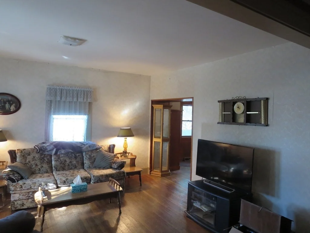 Photo of 14 Meadow St