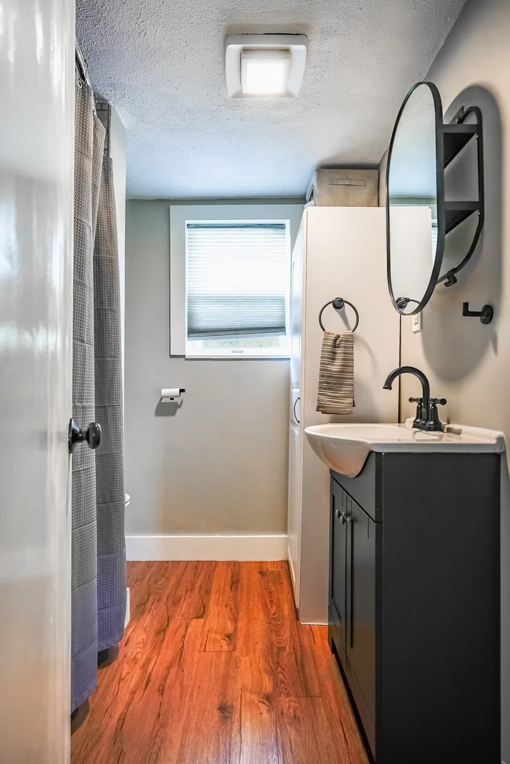 Photo of 5 Baptiste Ave