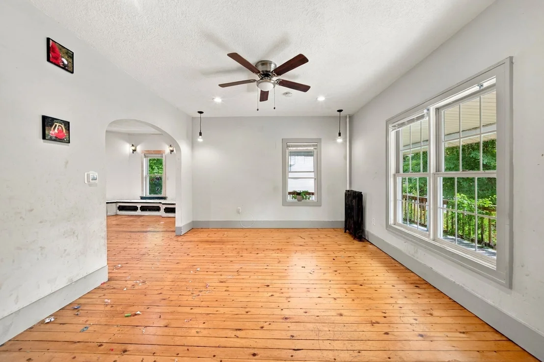 Photo of 30 Myrtle Ave
