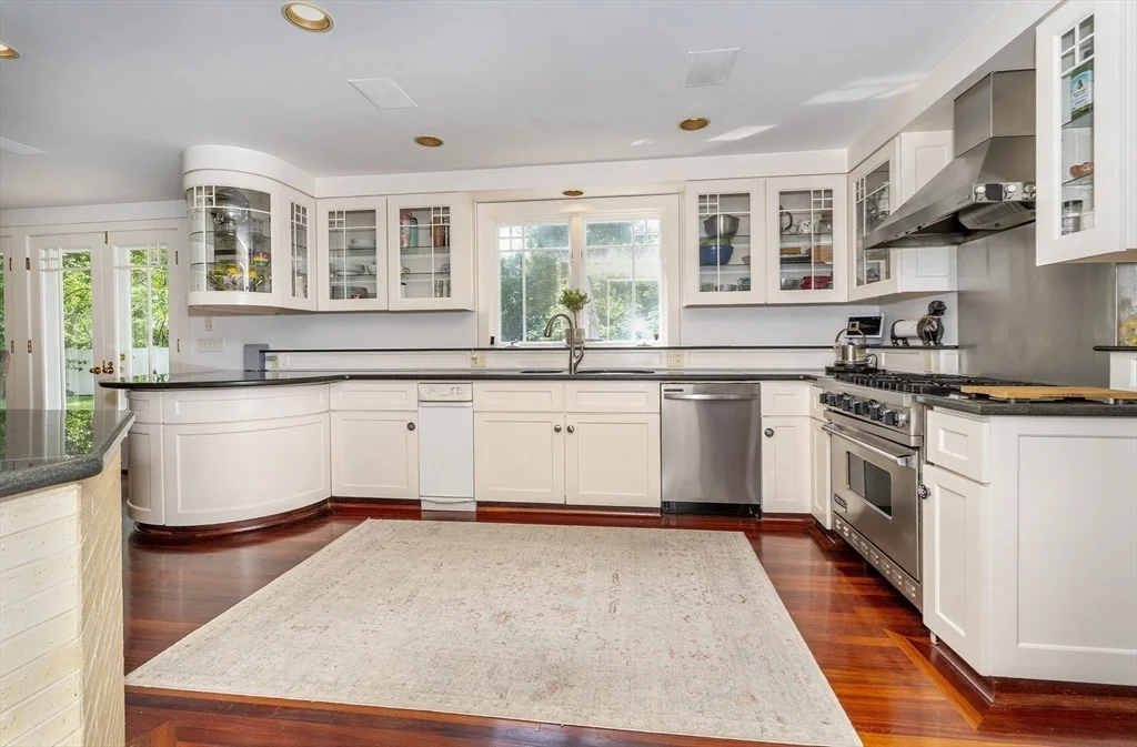 Photo of 30 Summit Ave