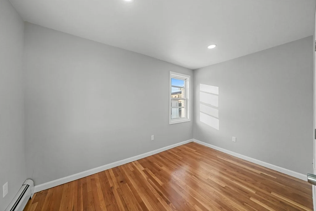 Photo of 419 Laurel St