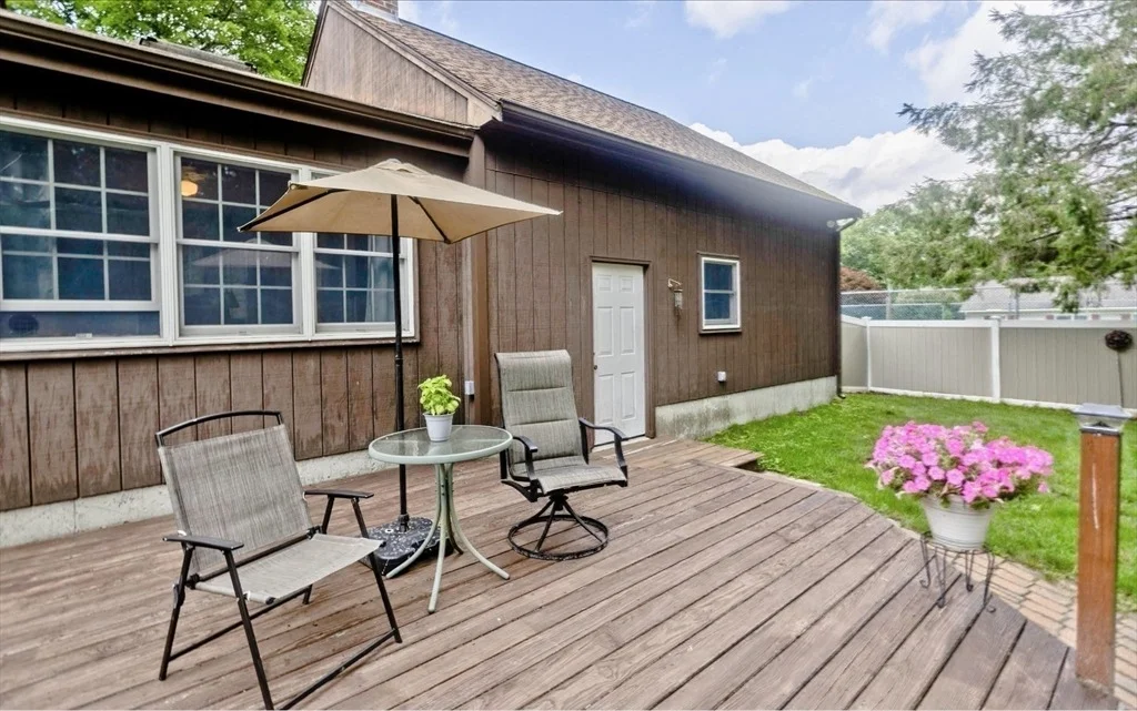Photo of 4 Caroline Cir