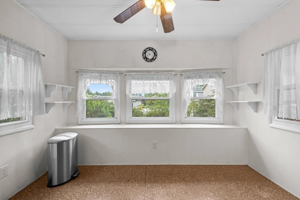 Photo of 33 Hilltop Rd