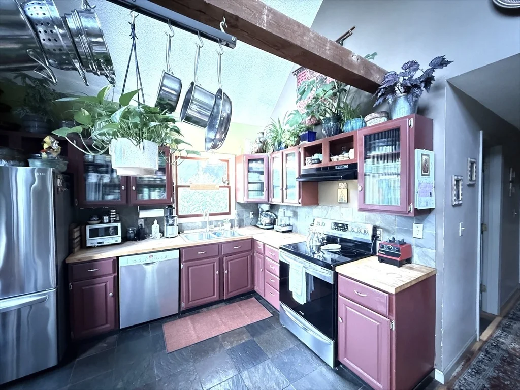 Photo of 26 Horseshoe Cir