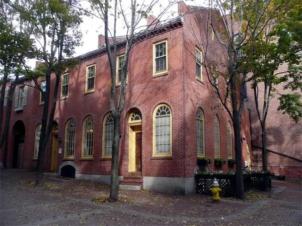 Photo of Unit 3 at 5 Derby Sq