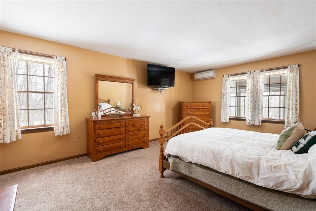 Photo of 49 Burt Rd