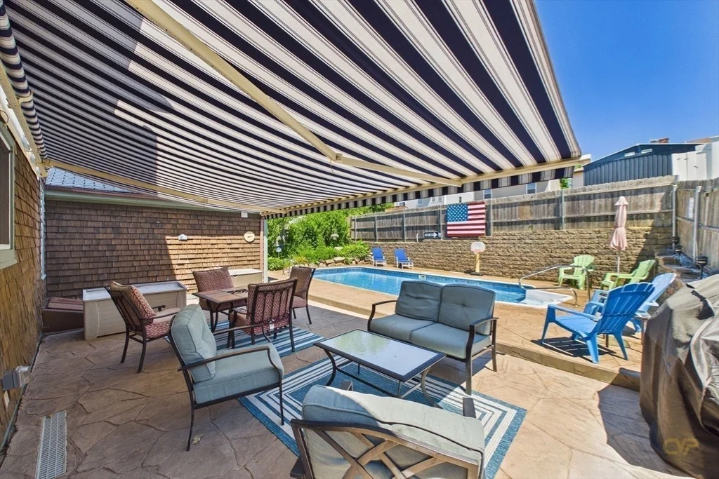 Photo of 87 Stowe St
