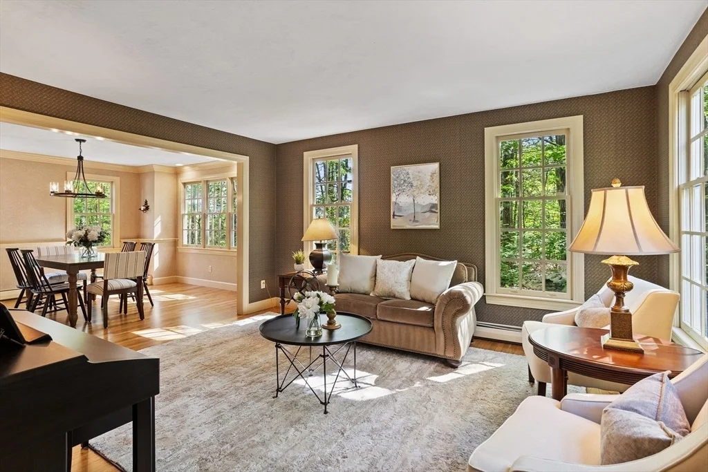 Photo of 825 Brockelman Rd