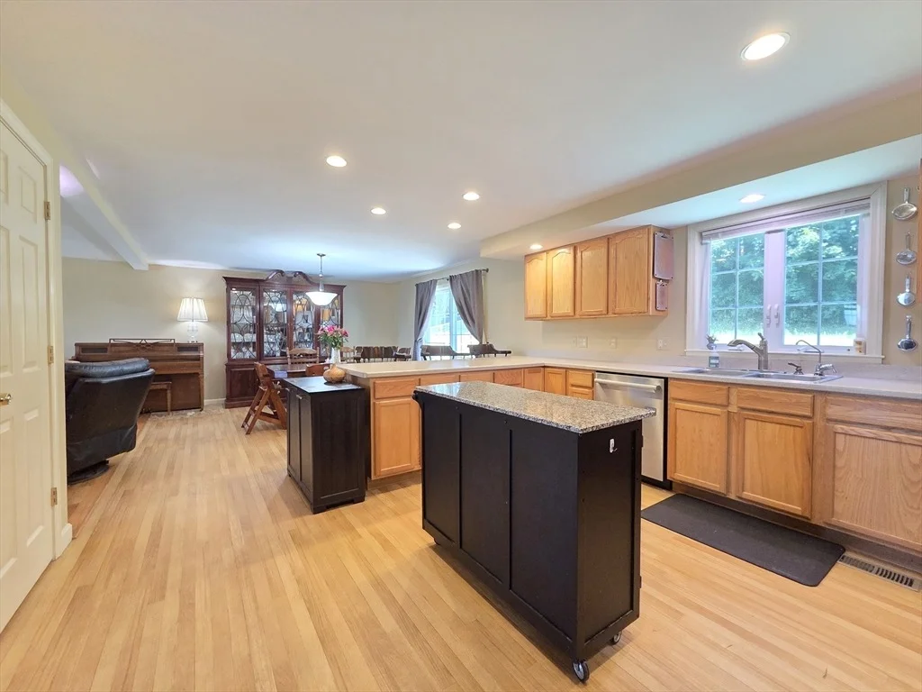 Photo of 29 Cushing Rd