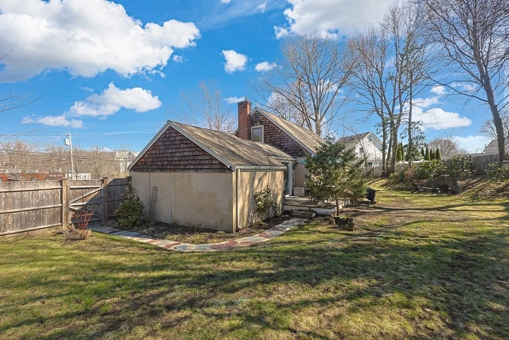 Photo of 10 Parsons Ave