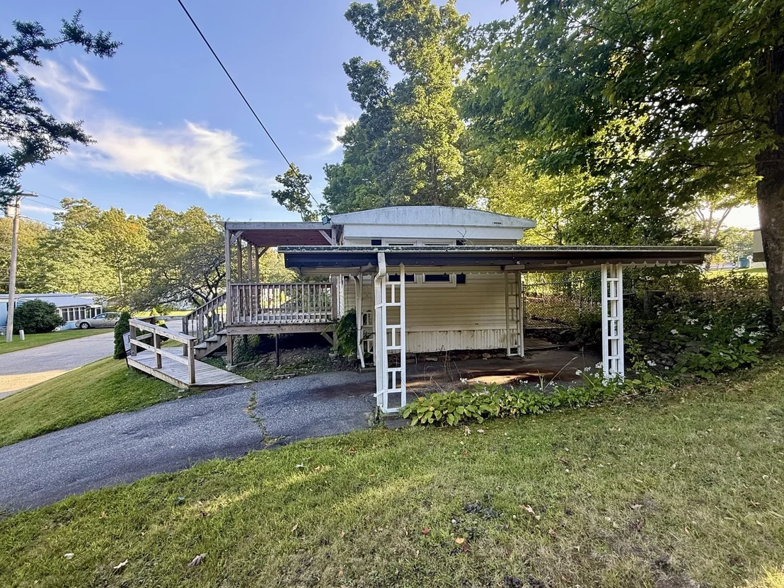 Photo of 3 Heritage Dr.