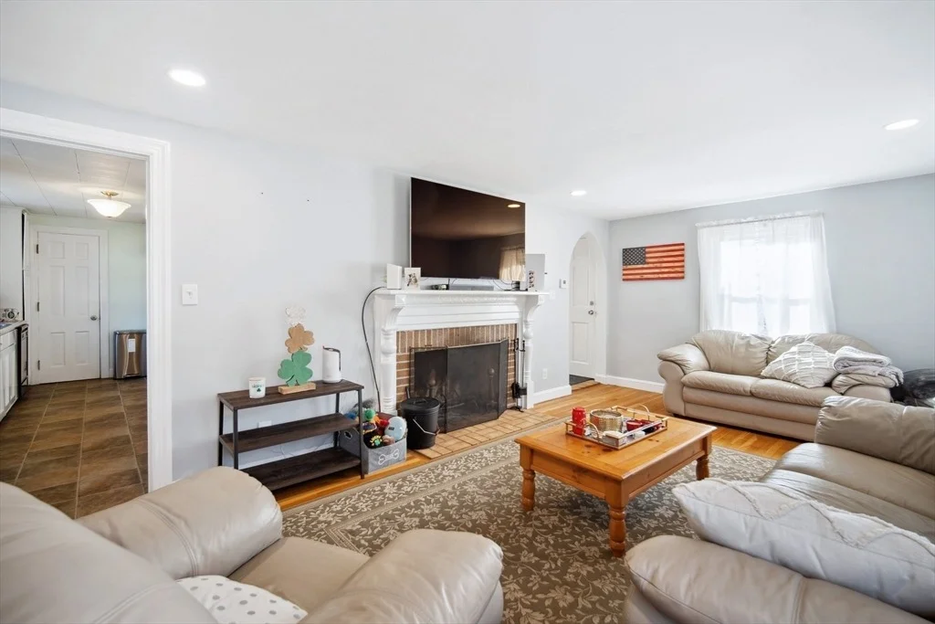 Photo of 39 Gilman St