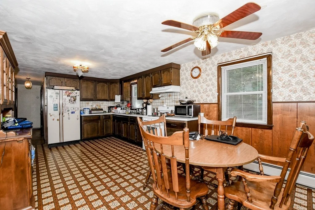 Photo of 9 White Pine Ave