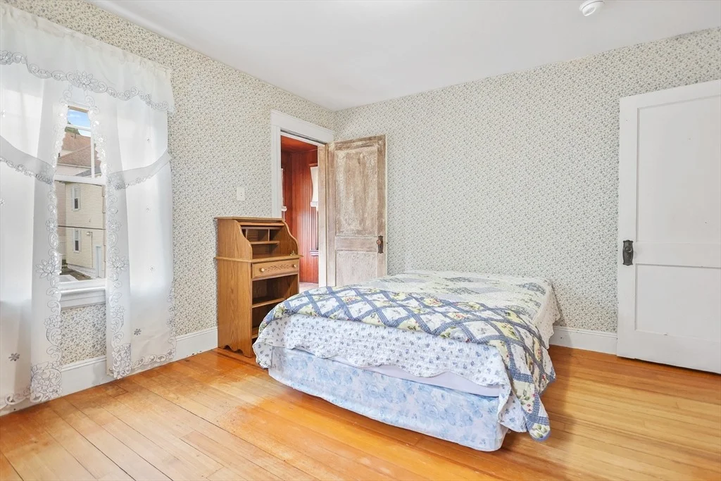 Photo of 13 Endicott St