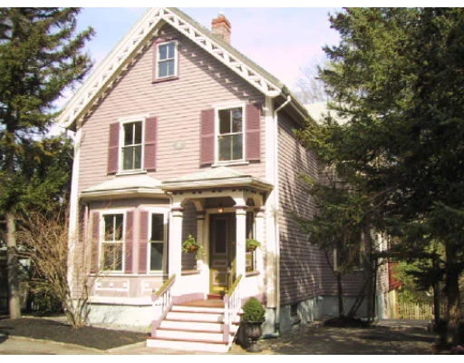 Photo of 345 Bacon Street