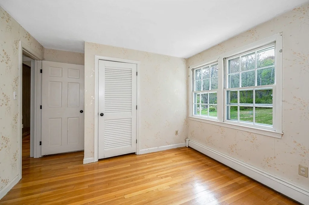 Photo of 104 Meadowview Road