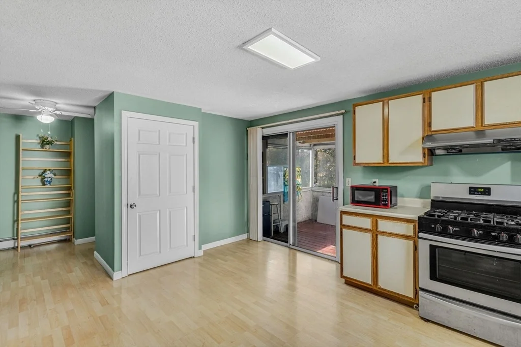 Photo of 46 Vincent Cir