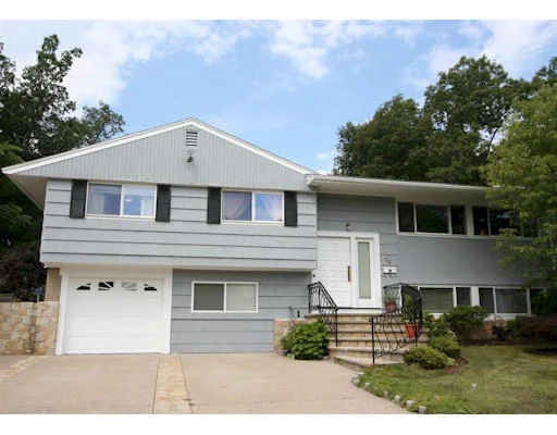 Photo of 79 Richard Rd
