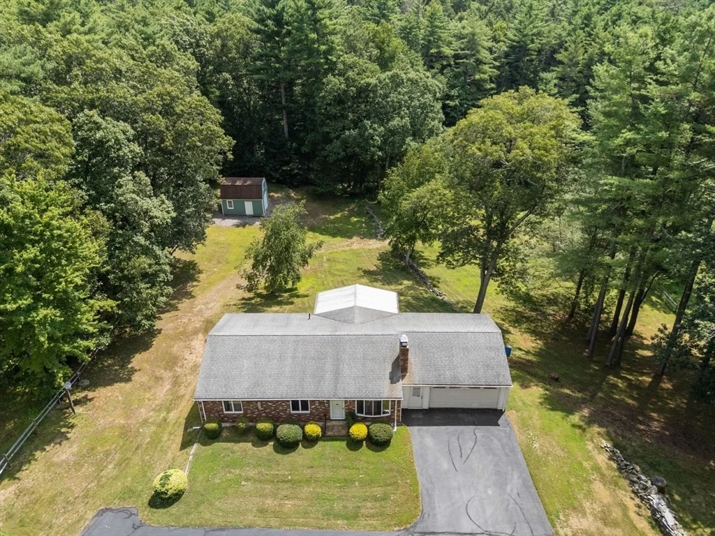 Photo of 749 Alpine Dr