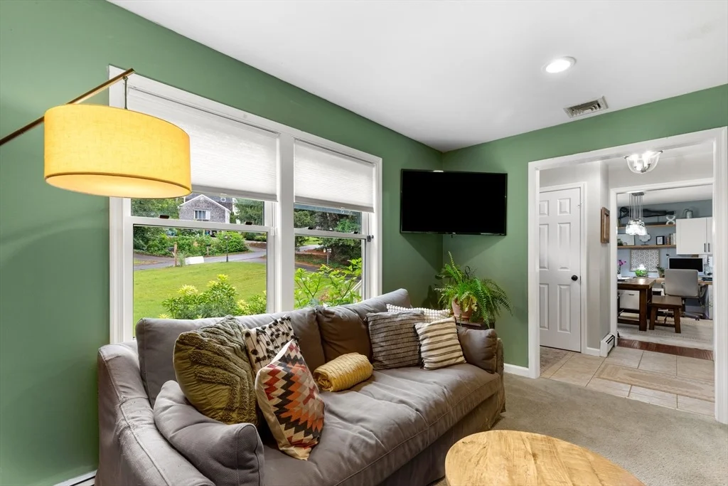 Photo of 24 Moon Compass Ln