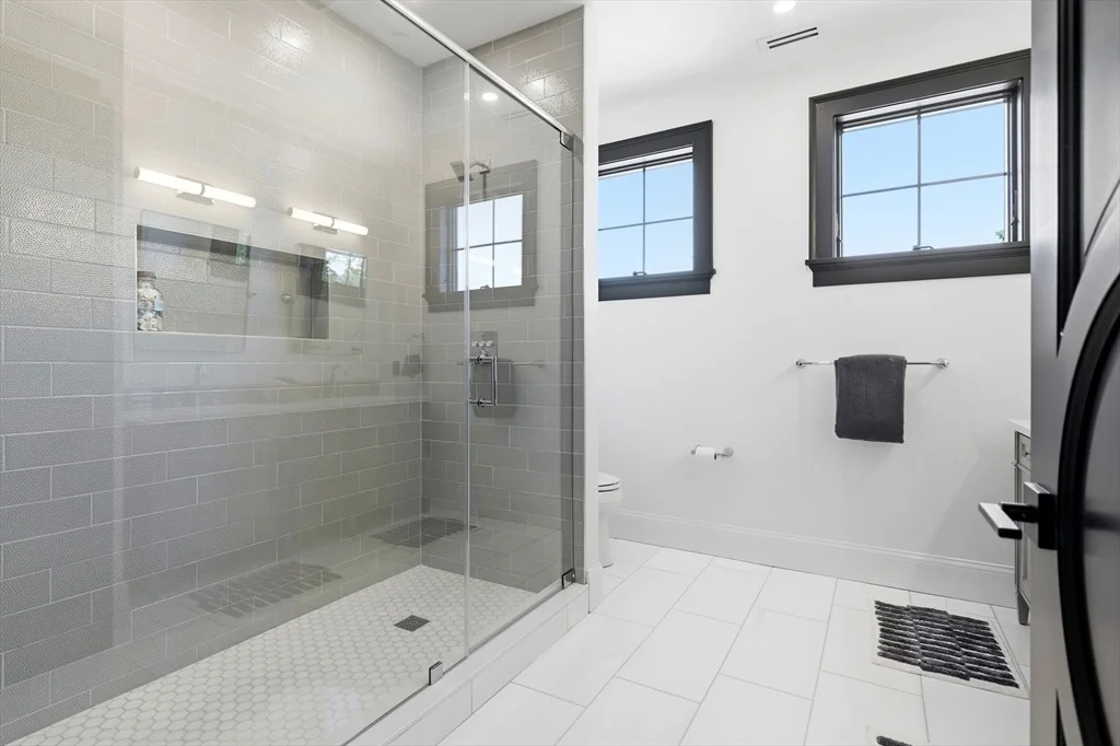 Photo of 19 Bridle Spur Ln