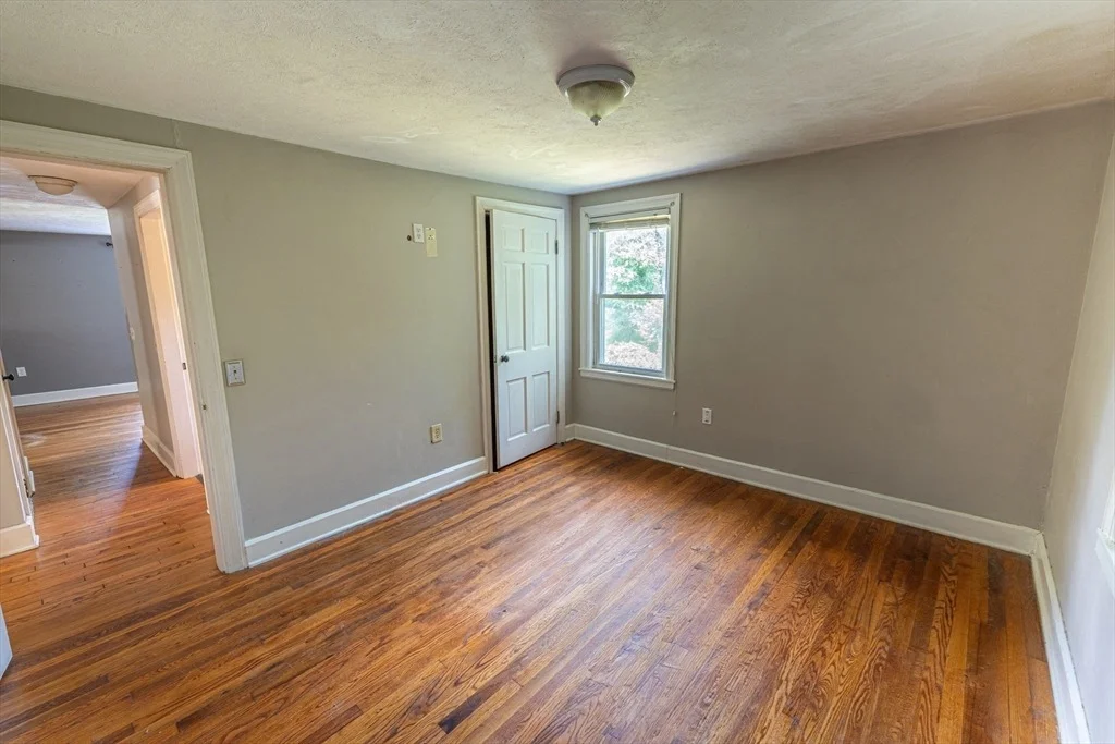 Photo of 152 Southbridge Rd