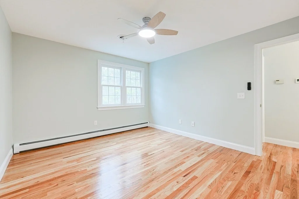 Photo of 2 Fieldstone Dr