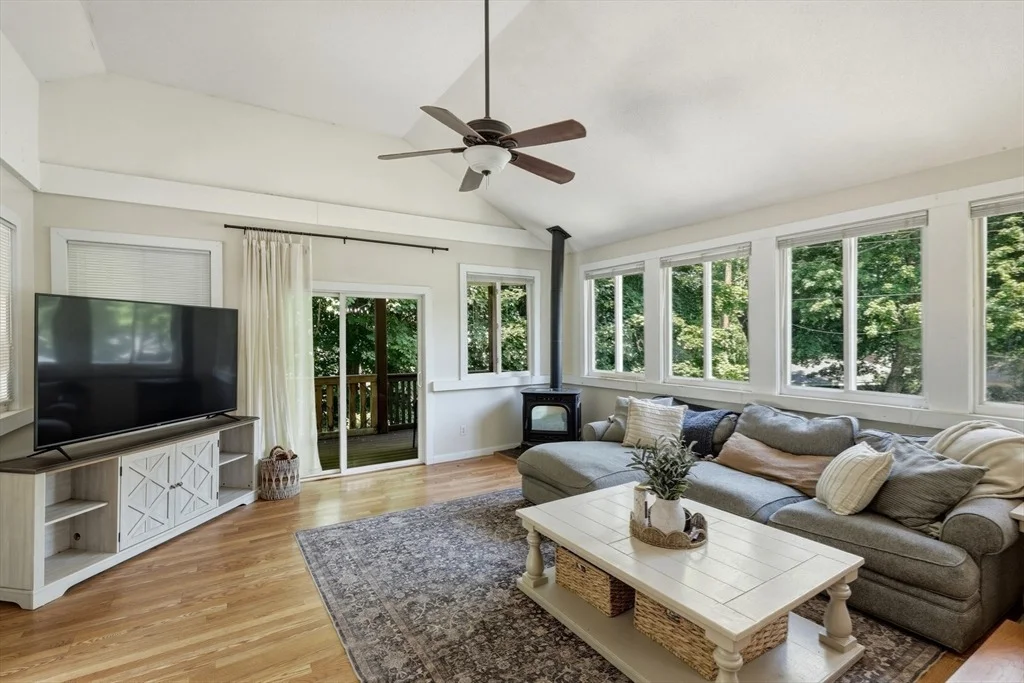 Photo of 75 Clematis Rd