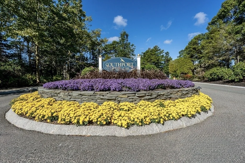 Photo of Unit 578 at 45 Grey Hawk Dr