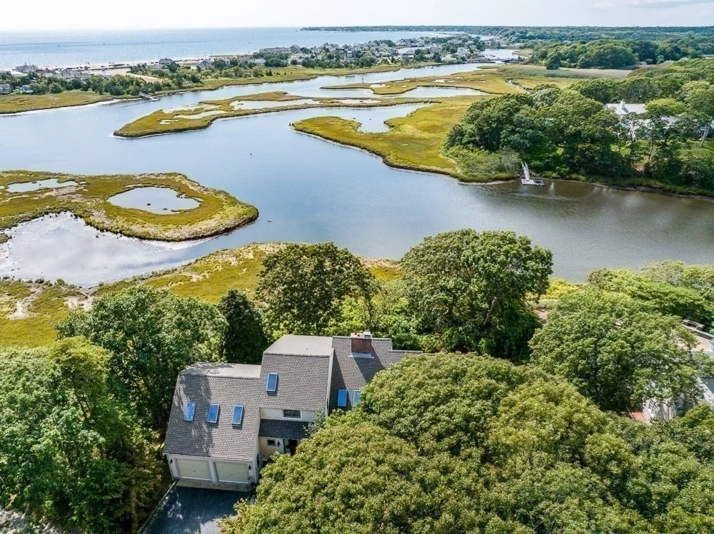 Photo of 498 Elliott Road