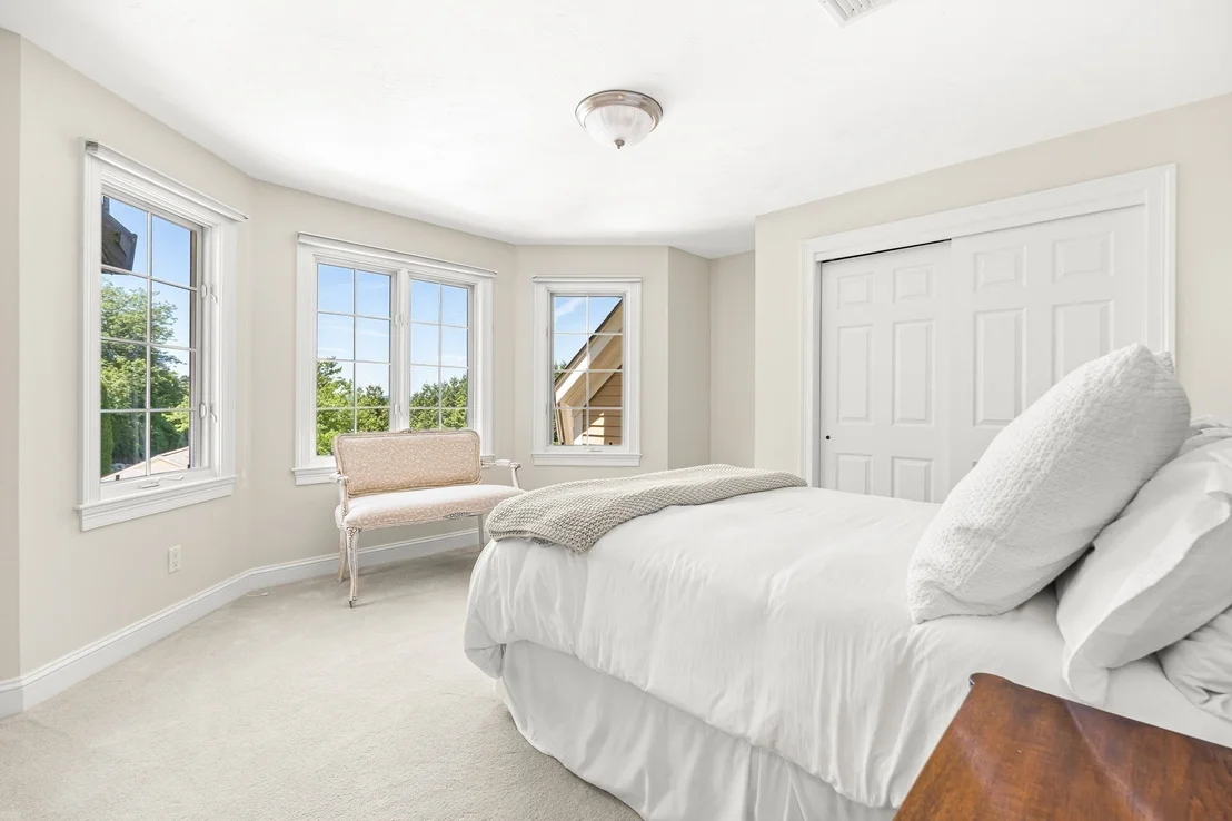 Photo of 7 Pegan Ln
