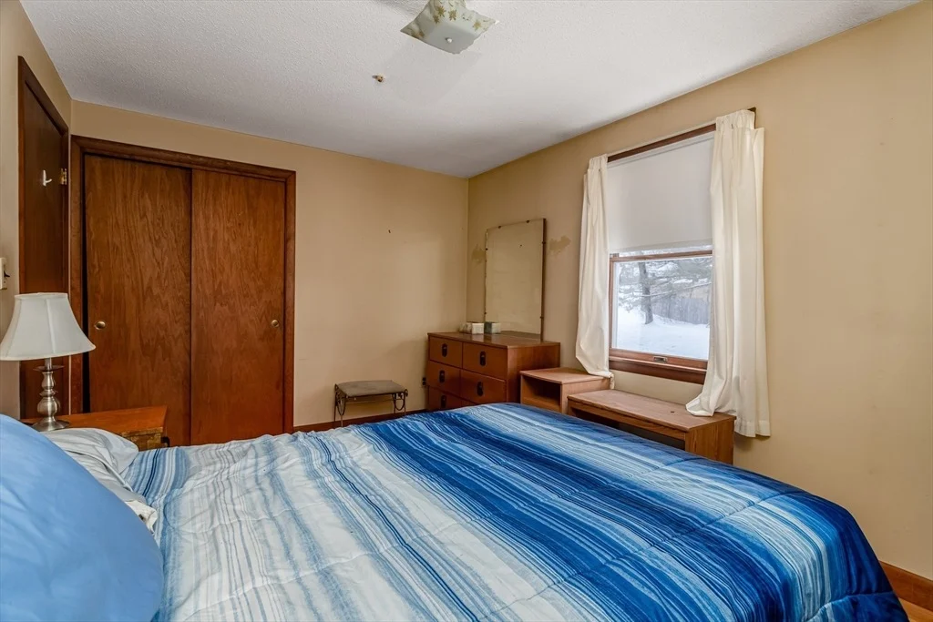 Photo of 10 Jonathan Dr